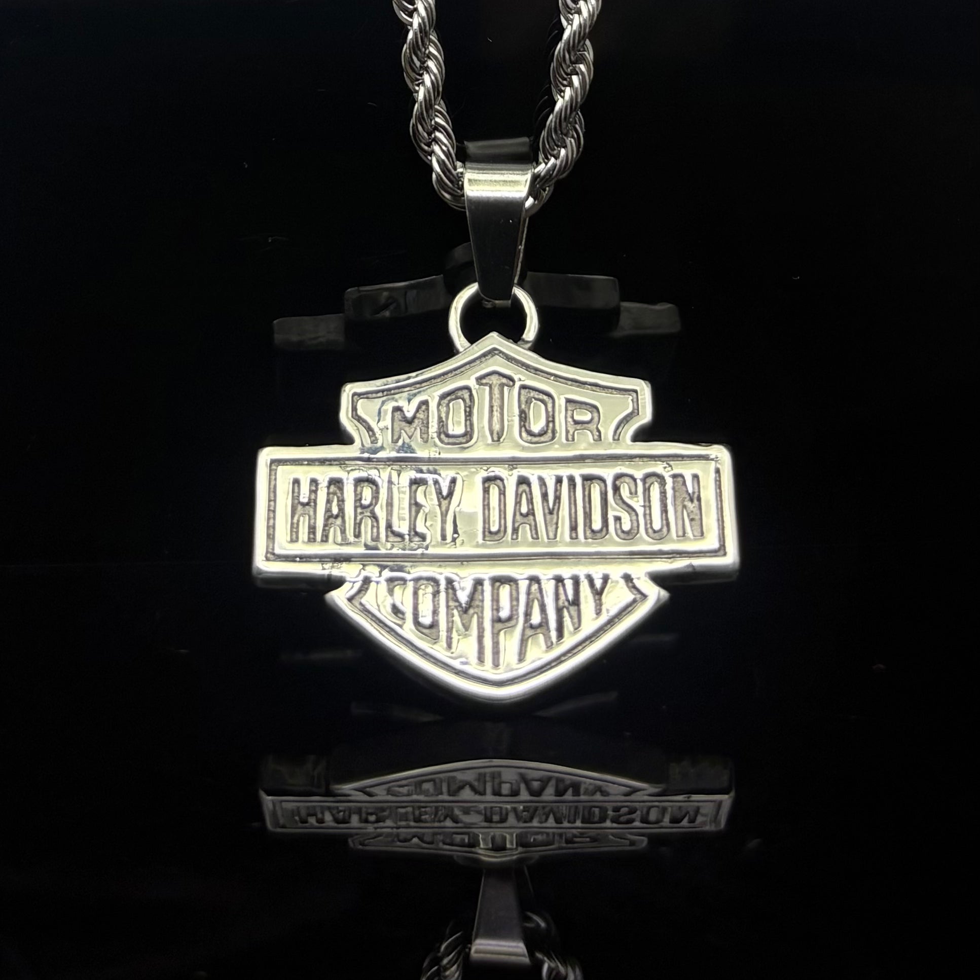 H-D Pendant
